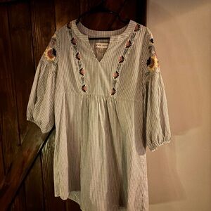 Knox Rose Floral Embroidered Blouse - Black and White